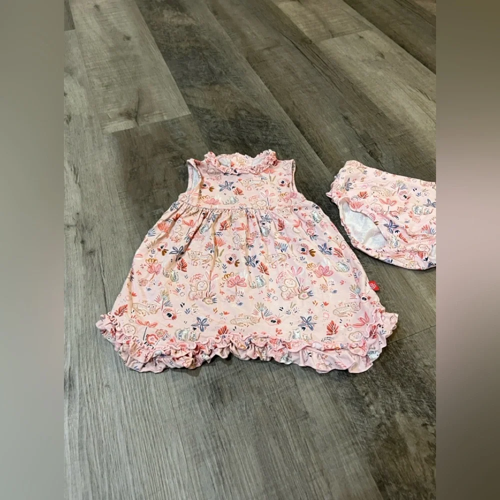 Magnetic me dress and matching bloomers size 9-12M - Picture 1 of 8